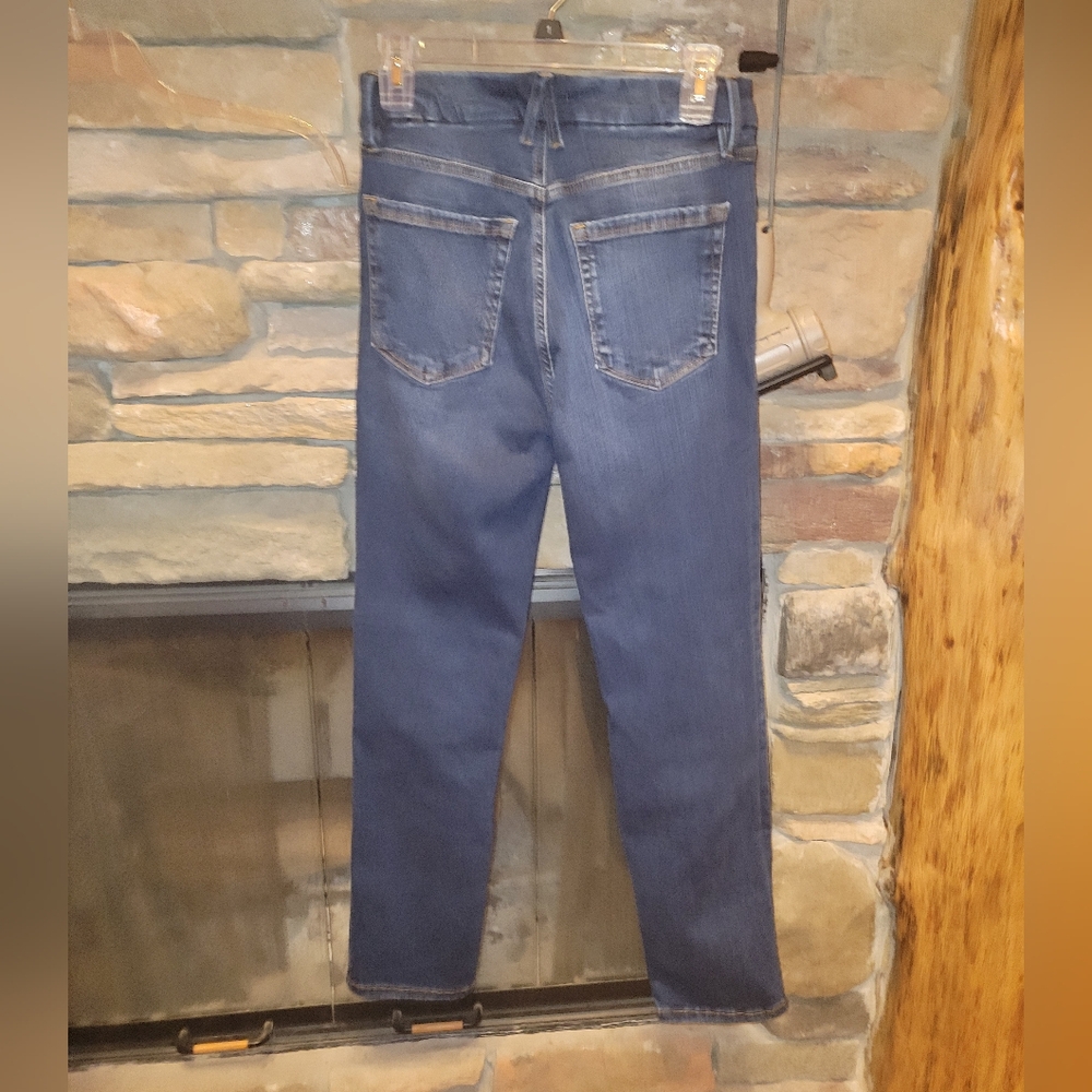EUC Good American Straight Leg Always Fits Jeans in Dark Blue Wash - Picture 2 of 10